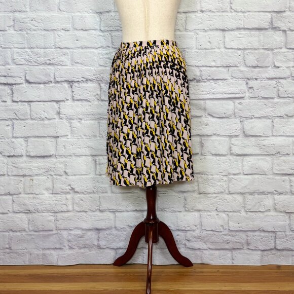 Avec les Filles Light Pink Bird Print Pleated Midi Skirt - Picture 2 of 8